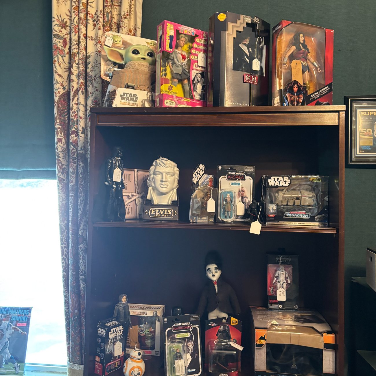 Pop culture collectible toys